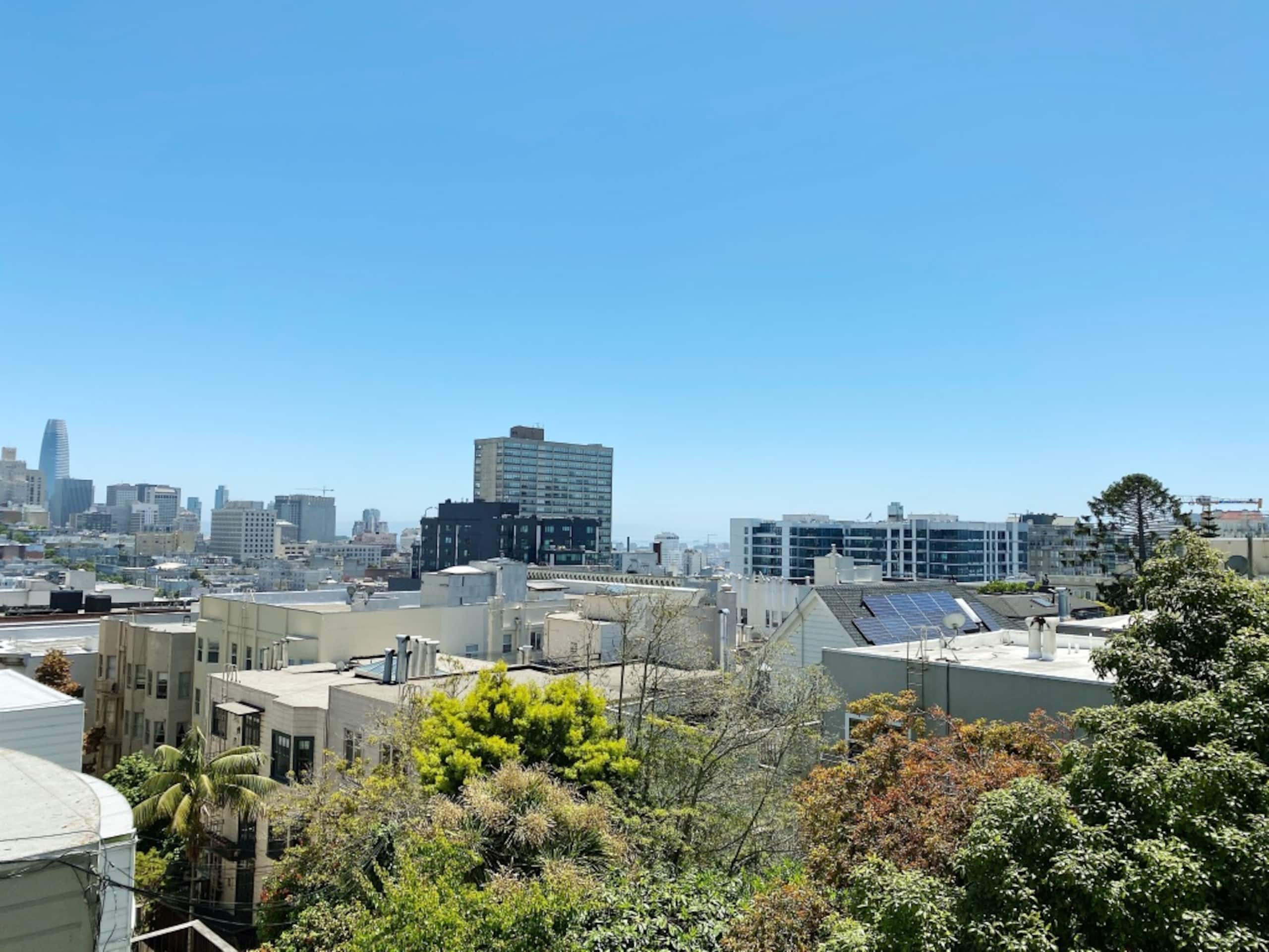 Condo in San Francisco · ★4.91 · 4 bedrooms · 4 beds · 4.5 baths - Image 16