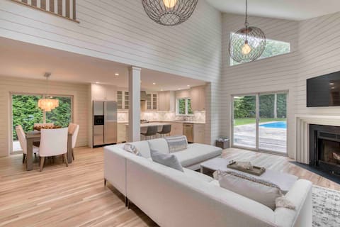 Marvelous 4 Bed East Hampton home w Heated Pool