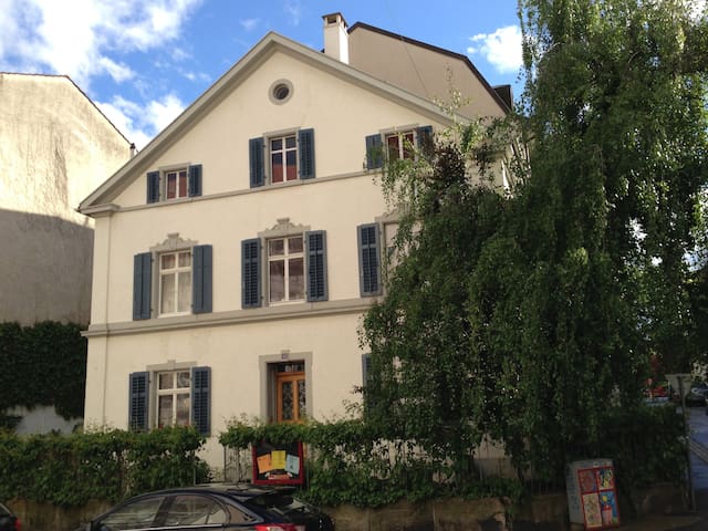 Basel: La Belle Maison, Zimmer N°3