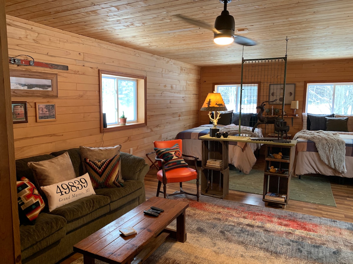 Cabin in the Woods Cabins for Rent in Grand Marais, Michigan, United
