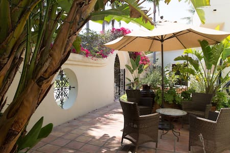 Malibu Retreat- Minutes to City Center
