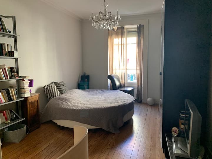 Central, Lake-side apt., 3 bedrooms