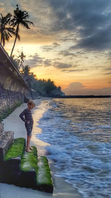 In 5 minutes you are walking at sunrise