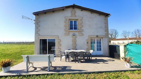 House in the heart of the vineyards