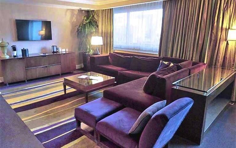 Caesars Palace 2 bed Suite gallery image 4