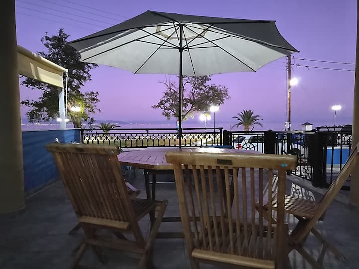 BLUEHOUSE KALLISTI Luxurious Seashore Suite!