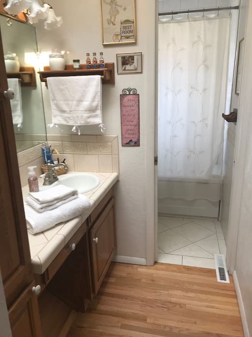 Full Private Bath with soaking tub and shower. Plenty of thick, cotton towels and other amenities.