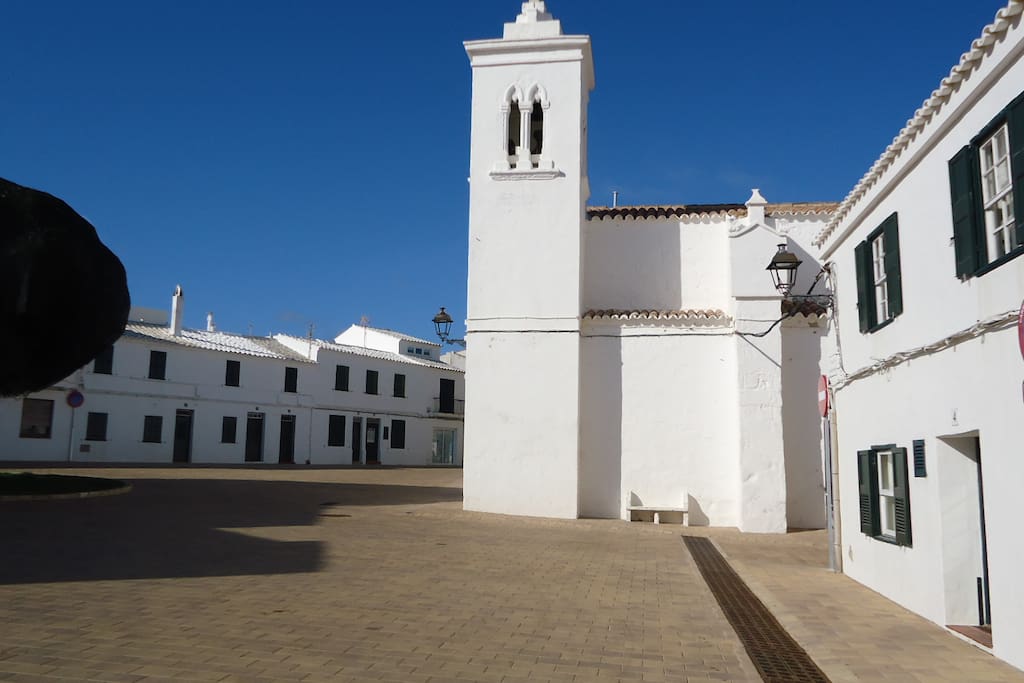 Plaza de la Iglesia (peatonal)