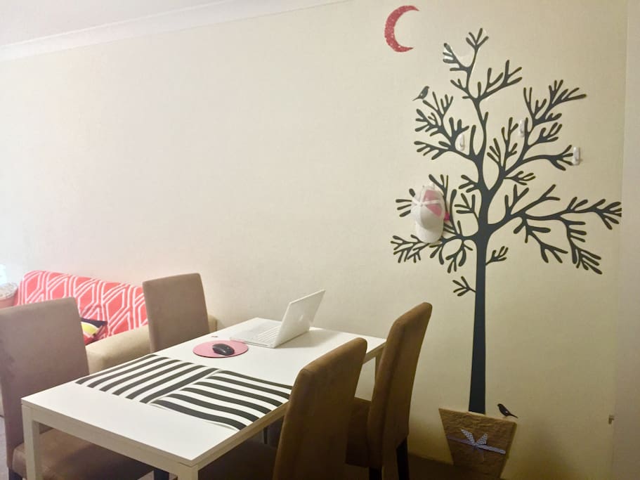 Living Room/Dining