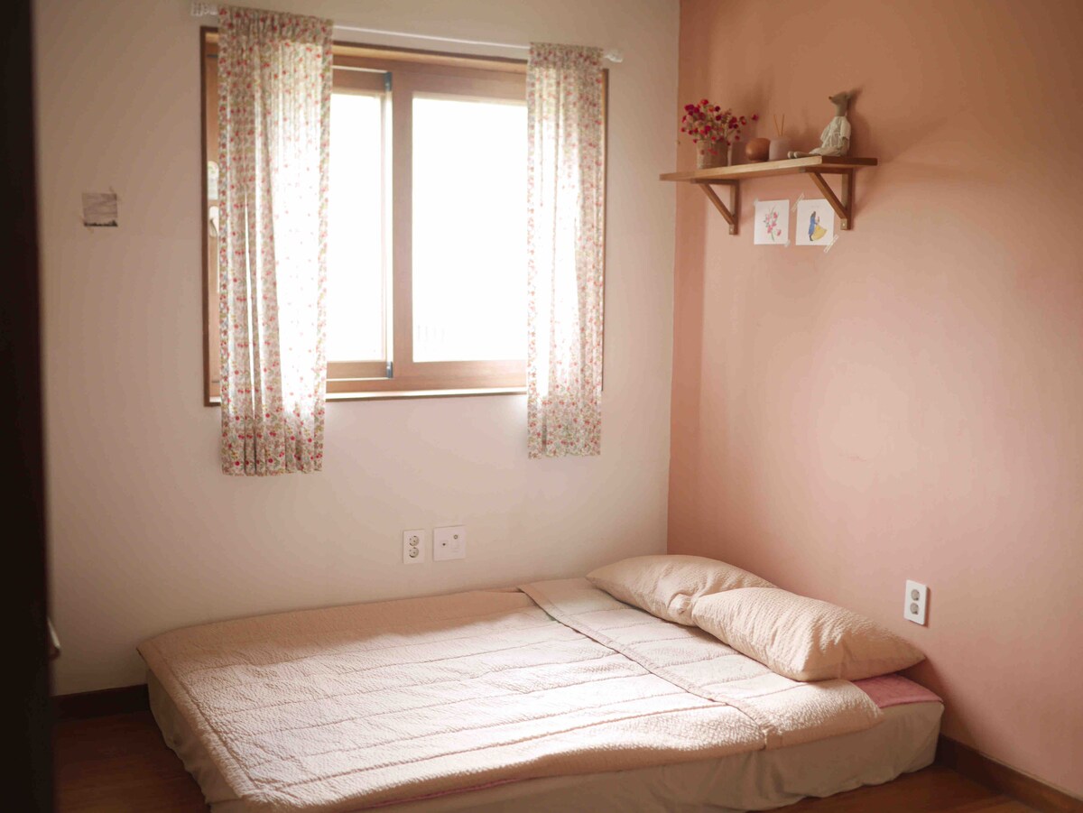 غرفة النوم 2