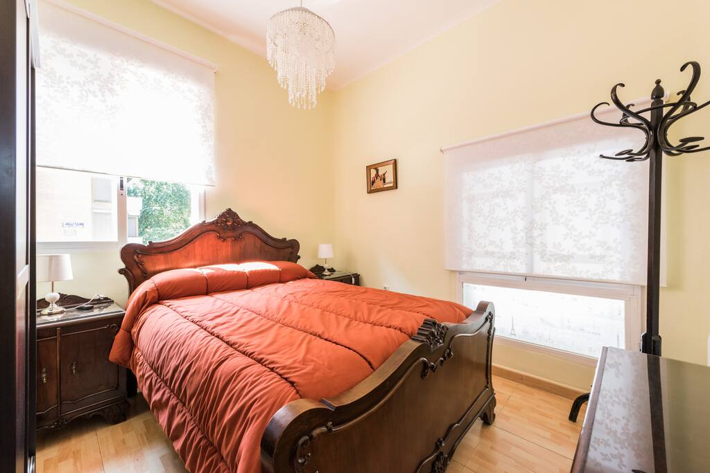 Precioso dormitorio clásico de lujo. Restaurado.