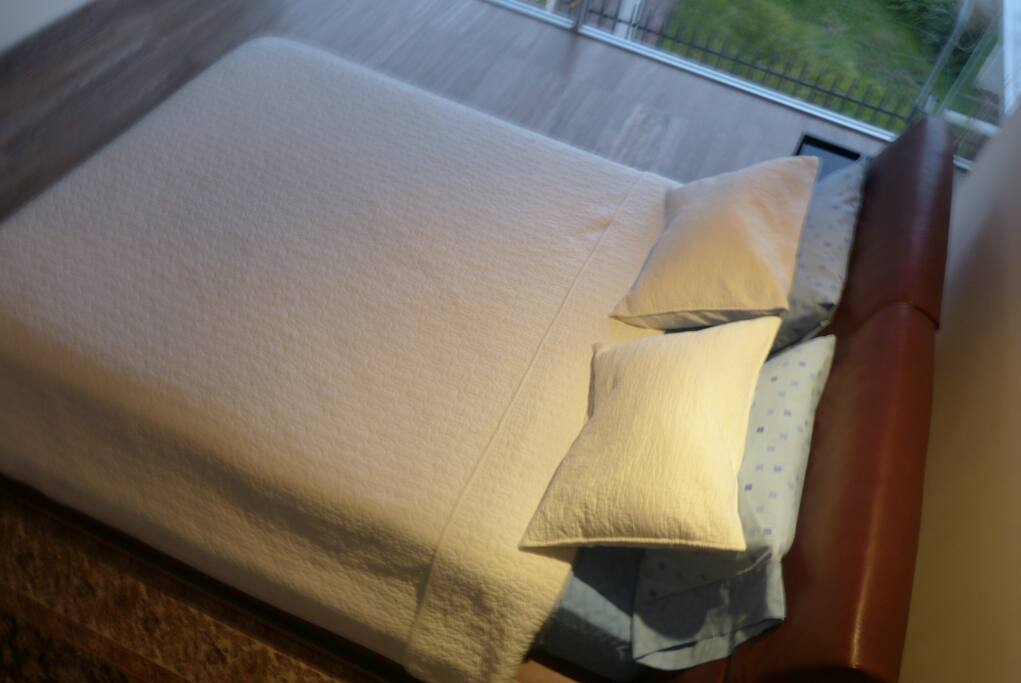 Cama dormitorio 1