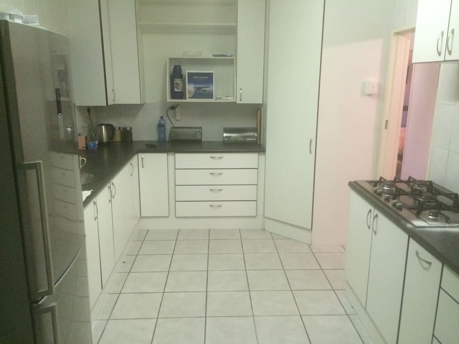 Full use of kitchen. Gas stove, oven, fridge, kettle microwave.