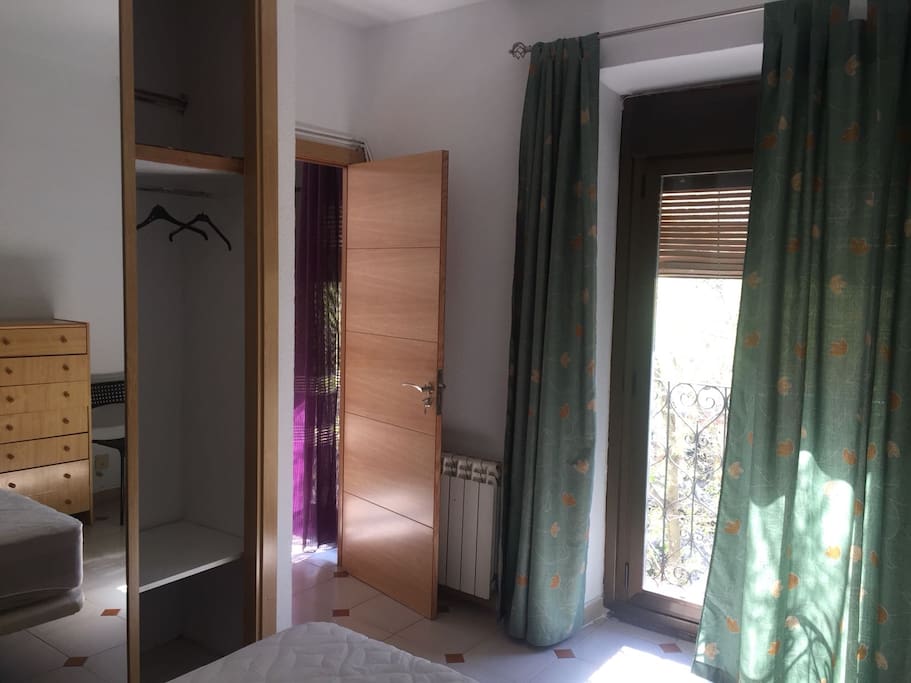otra parte de la habitacion