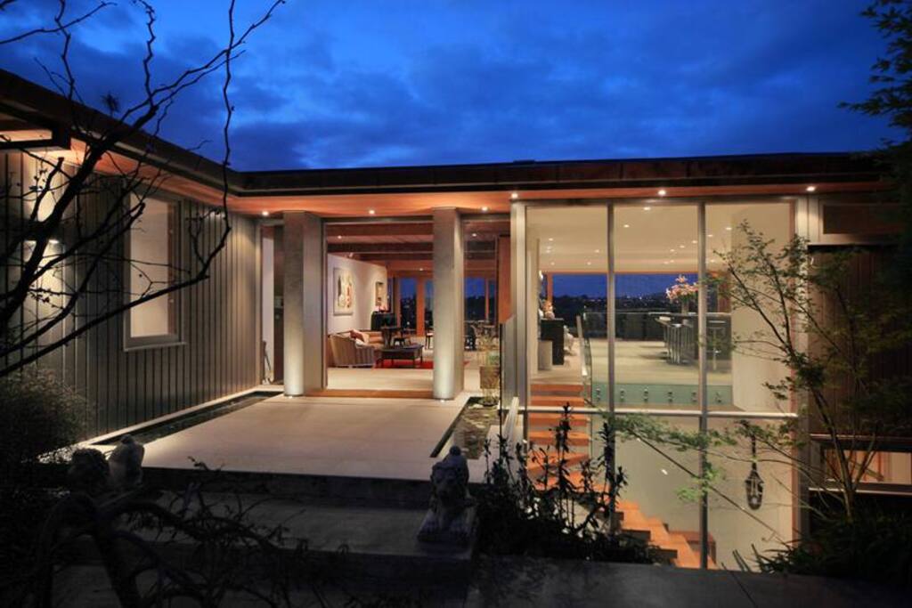 A see through home with specatular views from living, kitchen and master bedroom
