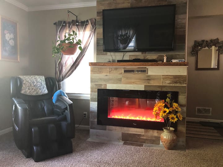 Modestly Debs
Cozy And Quiet Room To Relax. - Portage, MI