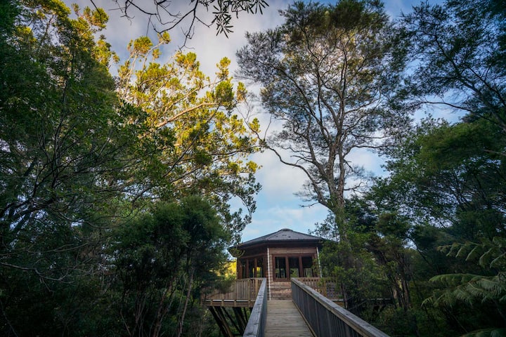 simple treehouse with a touch of luxury