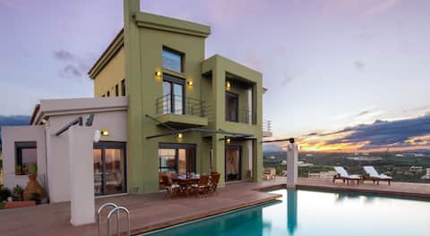 Heated pool*500mt beach/taverna * Family friendly