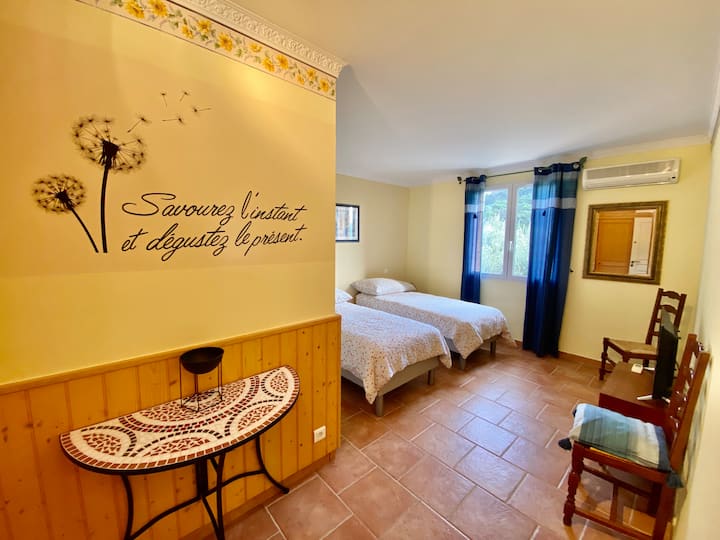 Sunflower soba 2 dva kreveta 90x190 Cm 