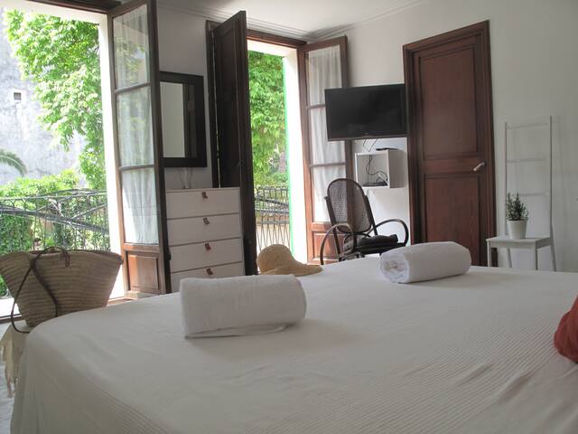 Can Bac gallery image 2