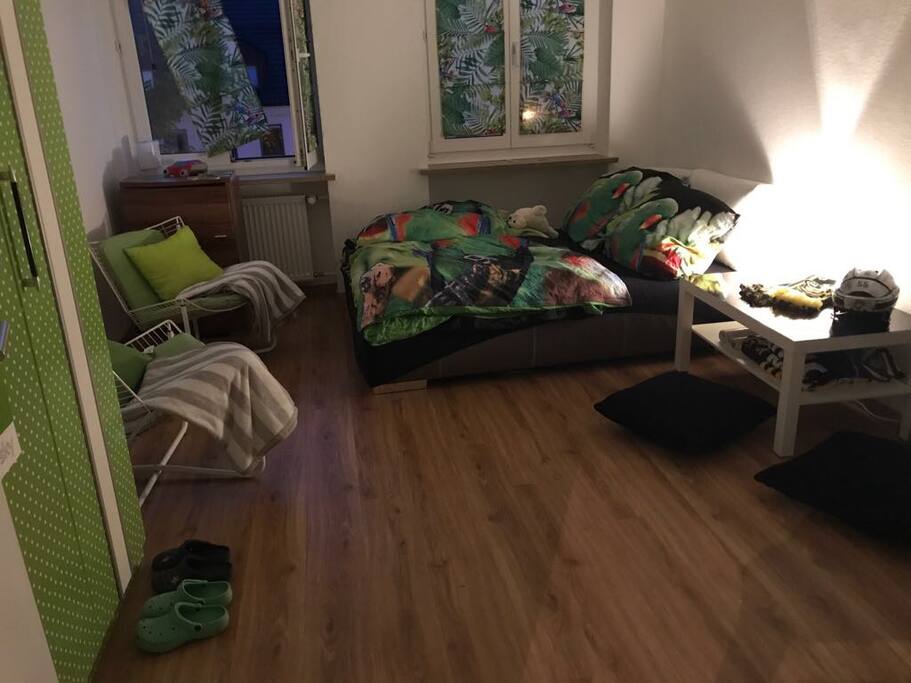 Schlafzimmer 2