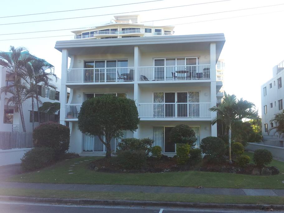 Unit 1 is located on ground floor on the left side and is directly opposite the beach