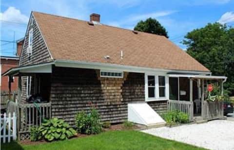 Brave Seaside Cottage, circa 1775