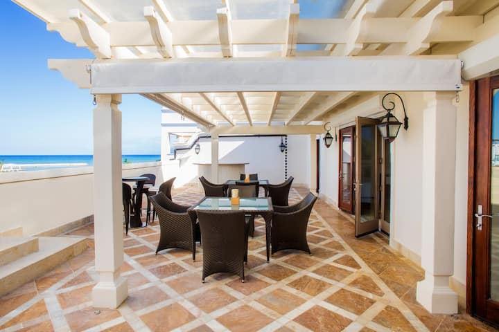 Oceanfront 2-story Marina Penthouse  With Butler - Punta Cana