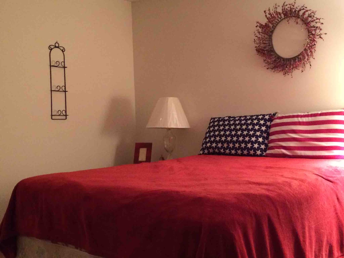 Lijepa glavna spavaća soba 