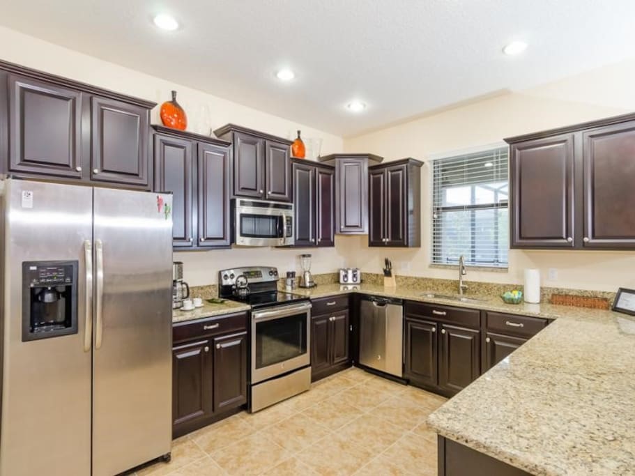 Completely state of art kitchen with all utensils available for a casual pool lunch to full course meals dinnerware. All to make your stay and family moments memorable