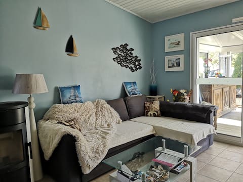 Successful Airbnb property: In Fromentine, close to beaches and forest with jacuzzi in La Barre De Monts