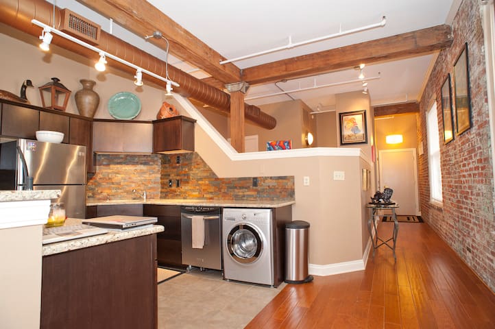 Loft - Heart of Downtown KC