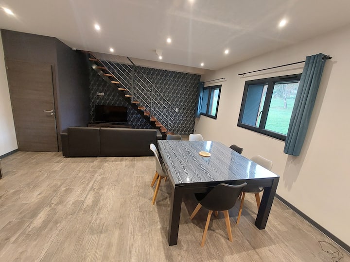 Appartement T3  80 M2 à Quelques Pas Du Centre - Haute-Savoie