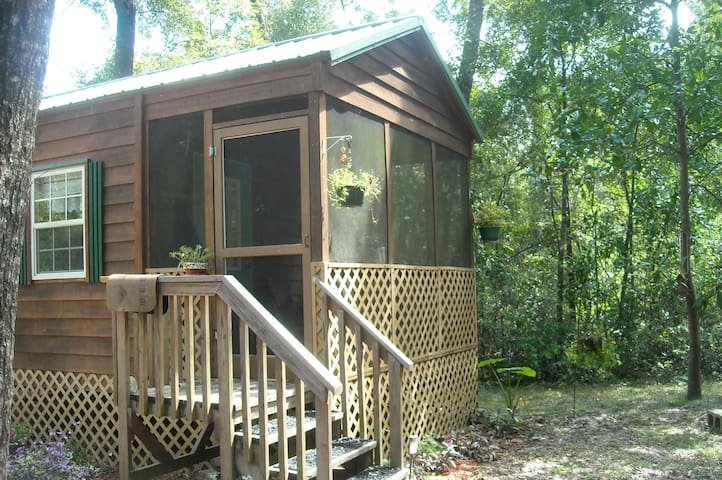 Airbnb Ginnie Spring Vacation Rentals Places To Stay