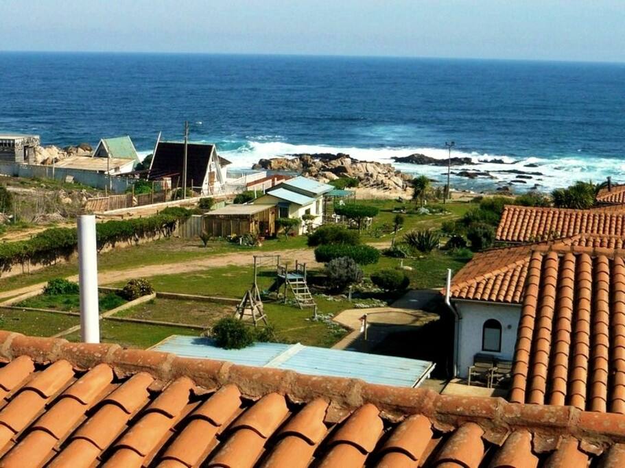 También tenemos una roca enorme que alberga lindos miradores para disfrutar el mar en toda su inmensidad.