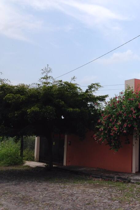 Fachada de la casa.