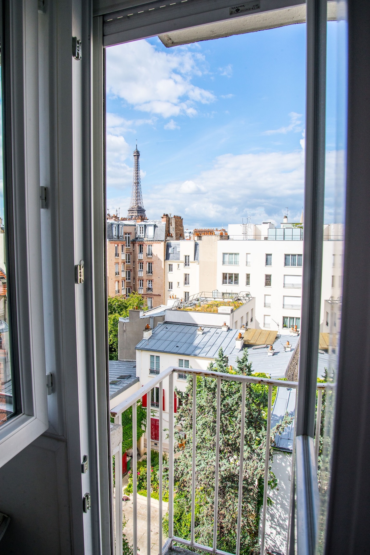 | Airbnb Paris France Near Eiffel Tower | Airbnb Paris Apartment With Eiffel Tower Views | Airbnb Paris With View Of Eiffel Tower | Best Airbnb In Paris