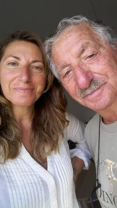 PROPRIETARI, GESTORI, STAFF TUTTO FARE, SIAMO NOI! CI PRESENTIAMO! IO ED IL MIO PAPA' SAREMO LIETI DI OSPITARVI A CASA STEFANIA.