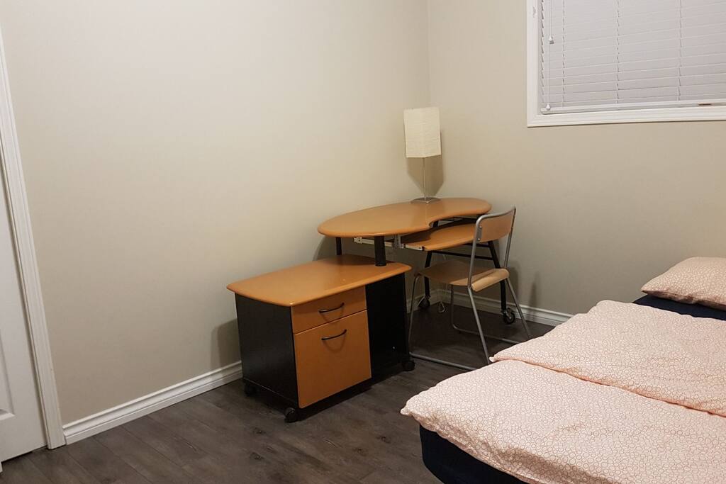 Bedroom on ground level (Sleeps up to 3 ppl) Photo #2