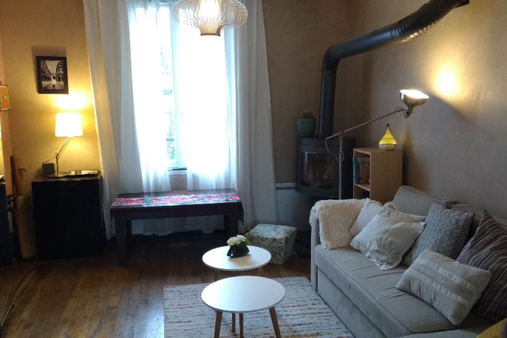 Salon avec cheminée