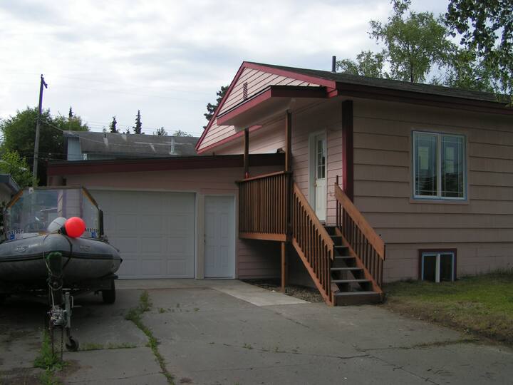 The Lincoln House - Houses for Rent in Anchorage, Alaska ...