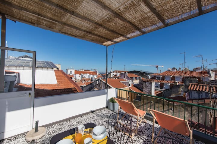 Bairro Alto Terrace Wonder by LovelyStay