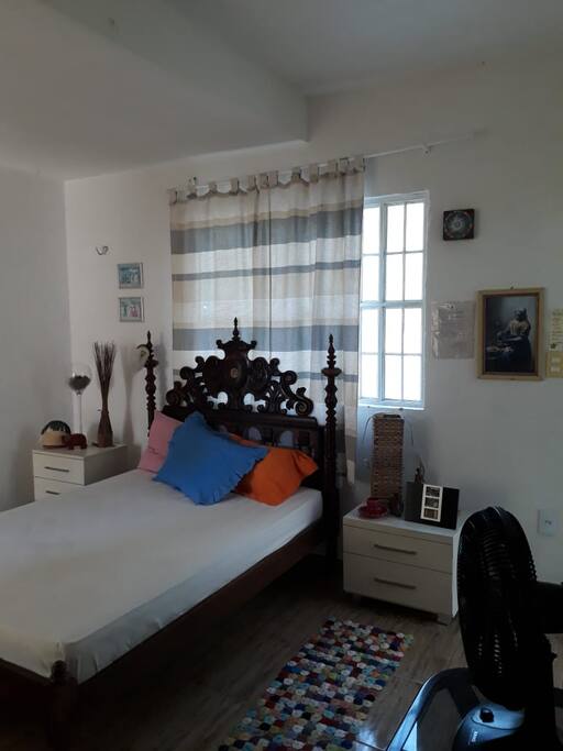 Dentro do quarto