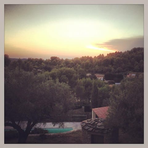 Large and beautiful villa between Uzes, Nimes and Avignon