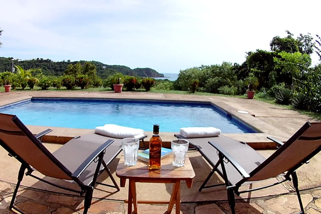 Flor de Caña Rum Poolside