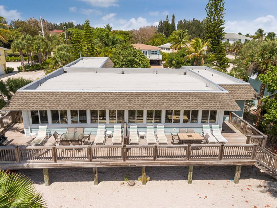 Outdoor deck