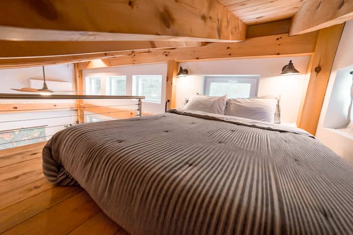 Photo by Chris Daniele - Instagram @dirtandglass