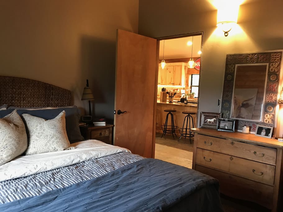 Master Bedroom with Queen Bed