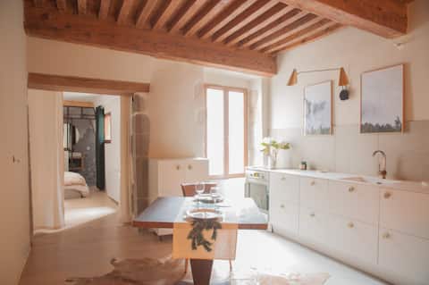 Carnot: Centre - Comfort - Quiet - Classified ***