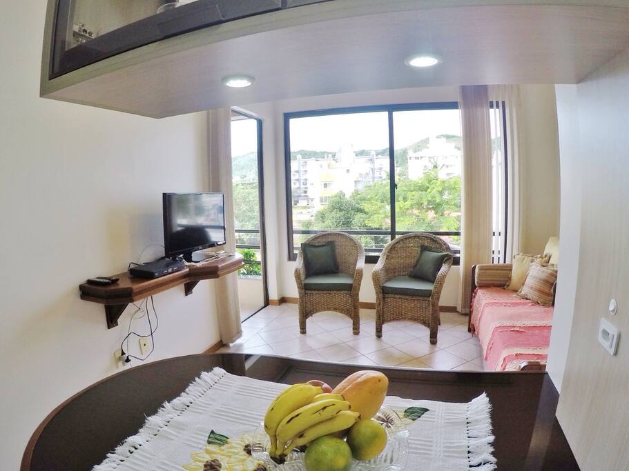 Televisão ultra HD com internet WI-FI, Netflix e YouTube.
